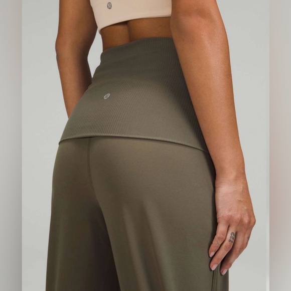 Lululemon Align Ribbed Waist Cropped Jogger – Carob Brown Sz 6 NWOT Rare Color - Picture 3 of 9